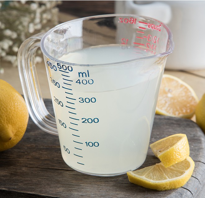 4314207 Carlisle Clear Polycarbonate Measuring Cup 500ml - Image 2